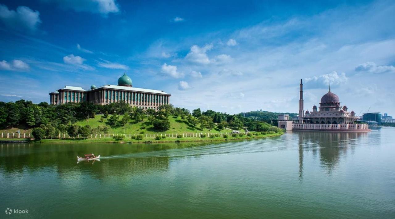 Putrajaya Dwiputra 6 Plus 1 Pax Blissful Fully Air-Con Suite 外观 照片